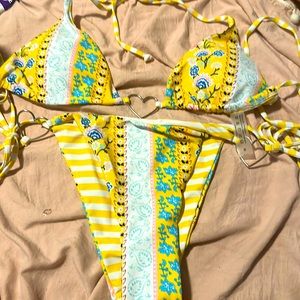 Medium two piece reversible bikini top and bottom